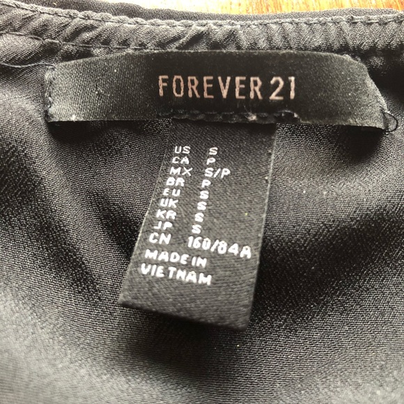 Beautiful Black Mini Dress with Red Floral Design - Picture 4 of 5